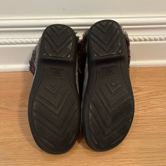 Isotoner Microsuede Boot Slippers - Picture 5 of 5
